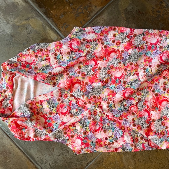 LULULEMON FLOWABUNGA TOP + SHORT SET SZ 6 [SUPER RARE] - Picture 2 of 5